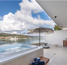 Selection of 5 bedroom seafront villas with pool on Ciovo near Trogir, sleeps 10
